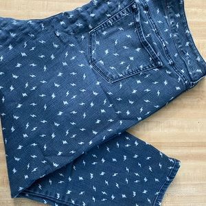 Torrid ⚡️capris. Size 22